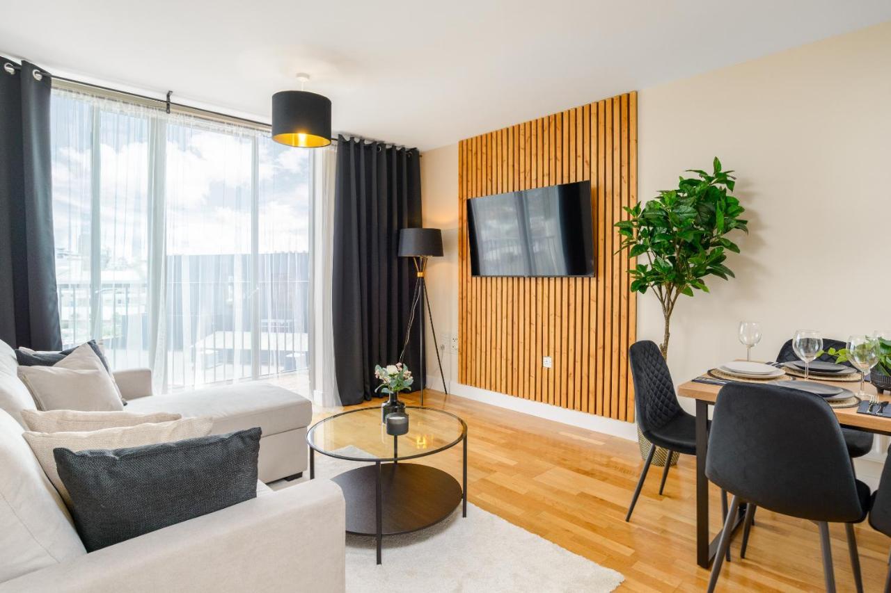 Premium Apartment - Allocated Parking - Great Location Plymouth Exterior photo