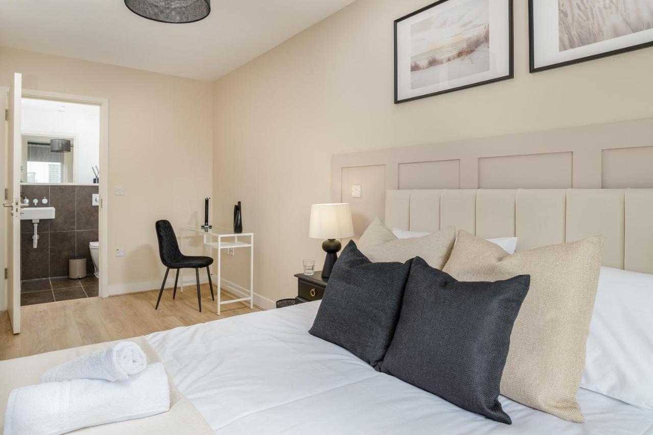 Premium Apartment - Allocated Parking - Great Location Plymouth Exterior photo